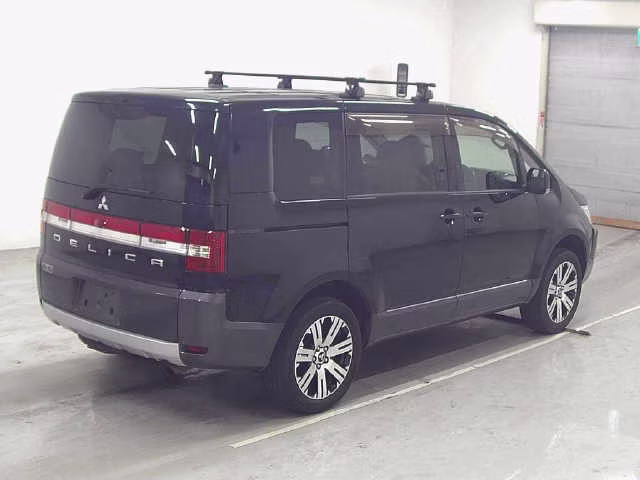 MITSUBISHI DELICA D:5