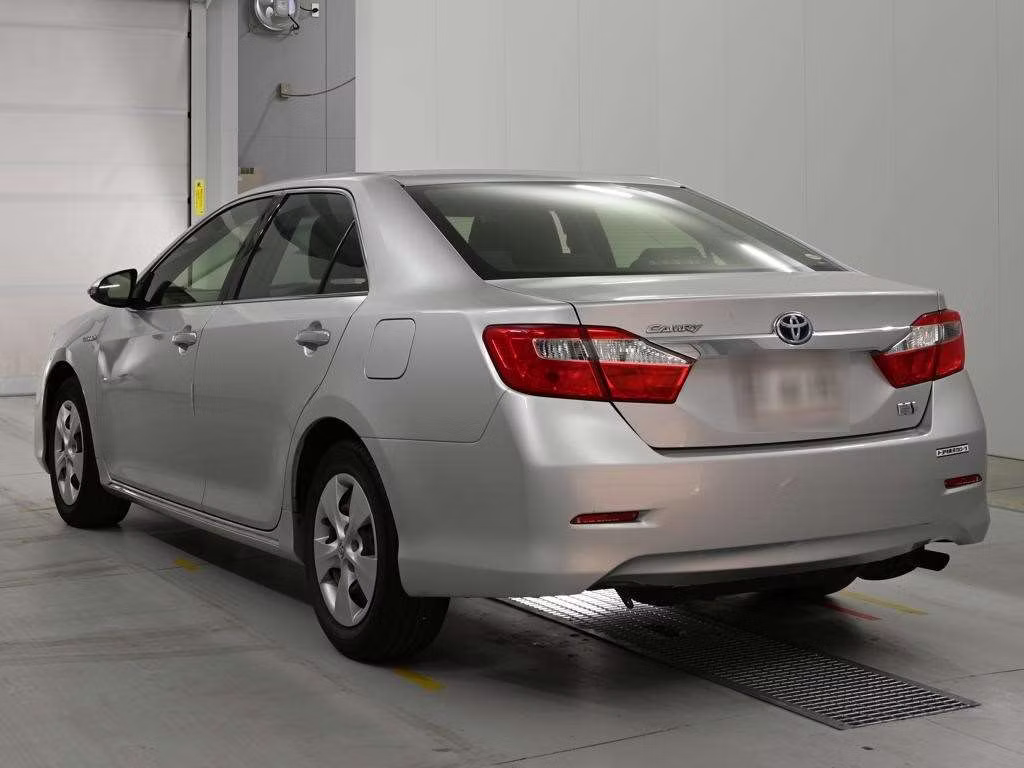 TOYOTA CAMRY