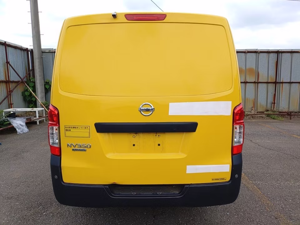 NISSAN NV350 CARAVAN
