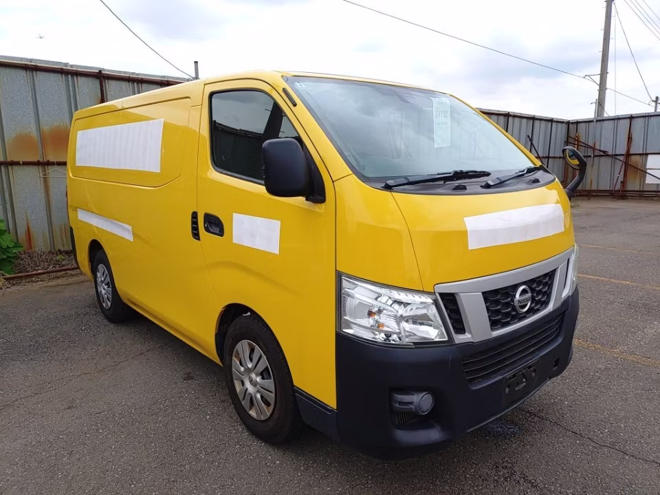 NISSAN NV350 CARAVAN