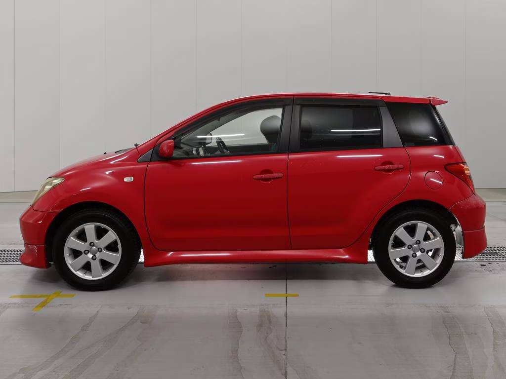 TOYOTA IST