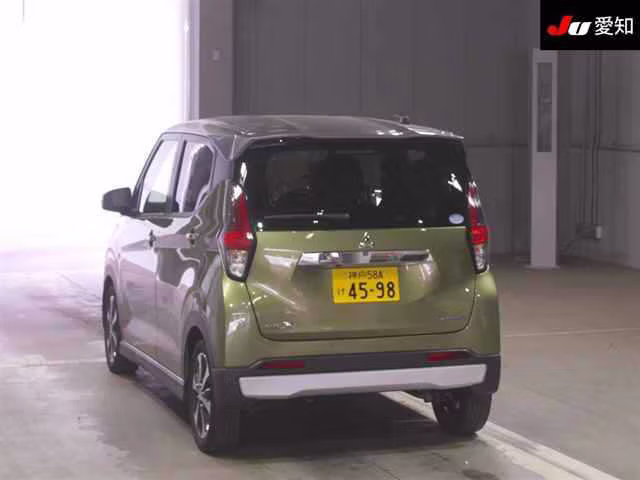 MITSUBISHI EK X