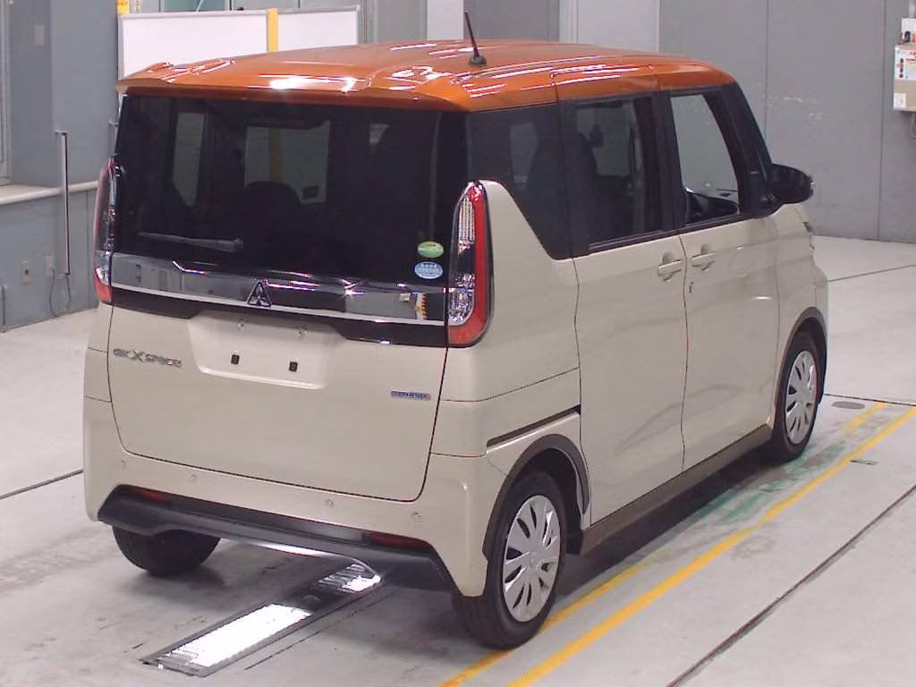 MITSUBISHI EK SPACE