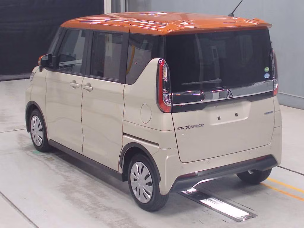 MITSUBISHI EK SPACE