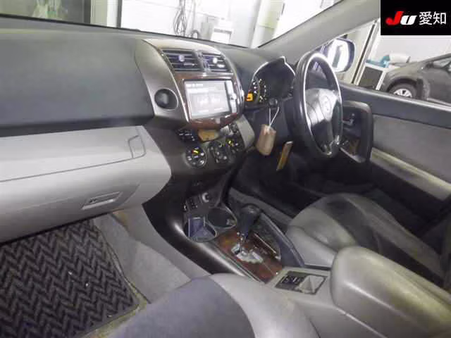 TOYOTA VANGUARD