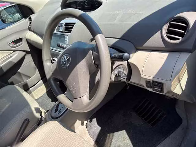 TOYOTA BELTA