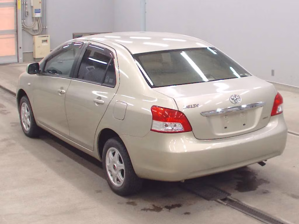 TOYOTA BELTA