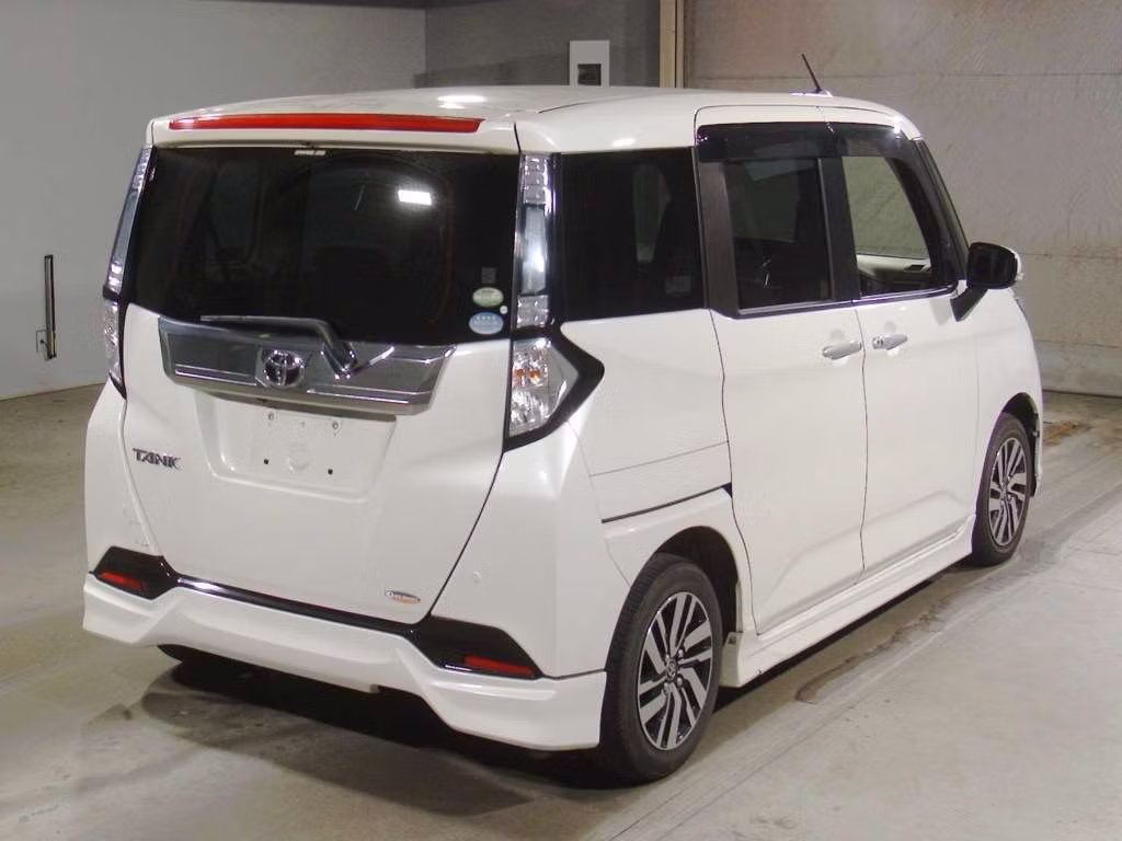 TOYOTA TANK