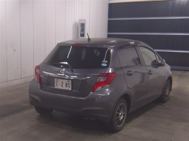 TOYOTA VITZ