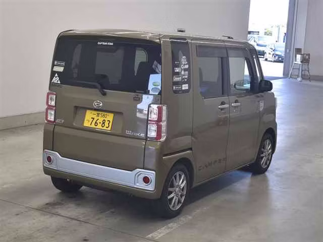 DAIHATSU WAKE