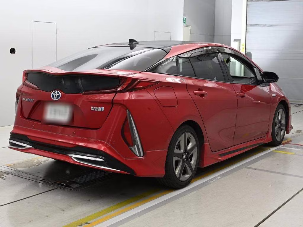 TOYOTA PRIUS PHV