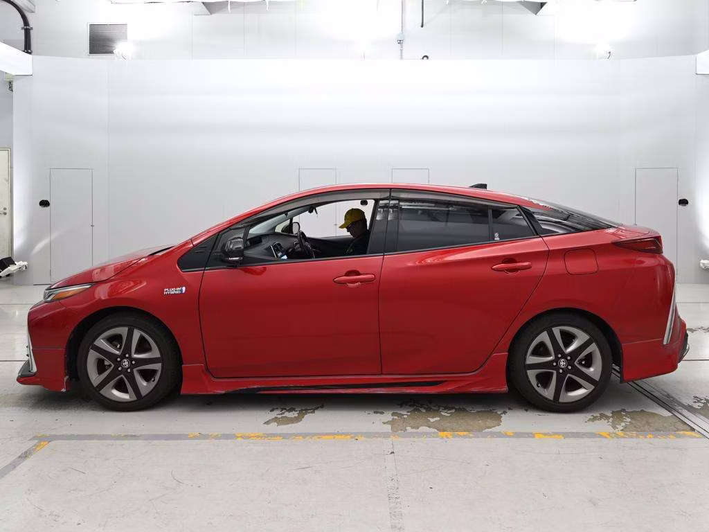 TOYOTA PRIUS PHV