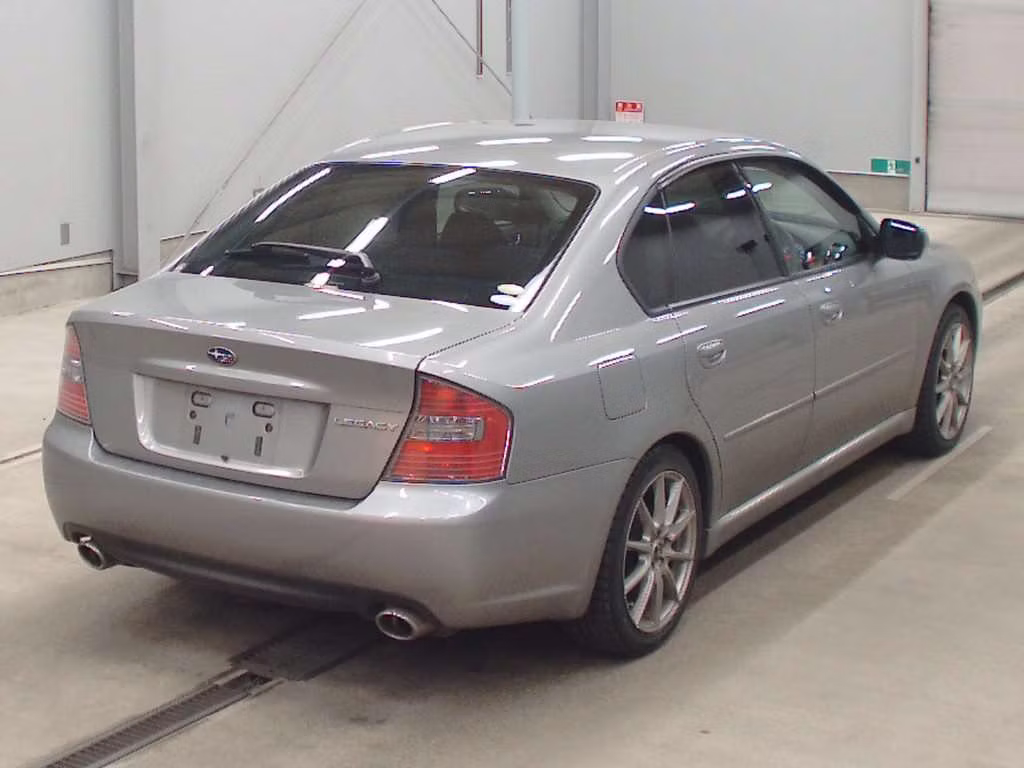 SUBARU LEGACY B4