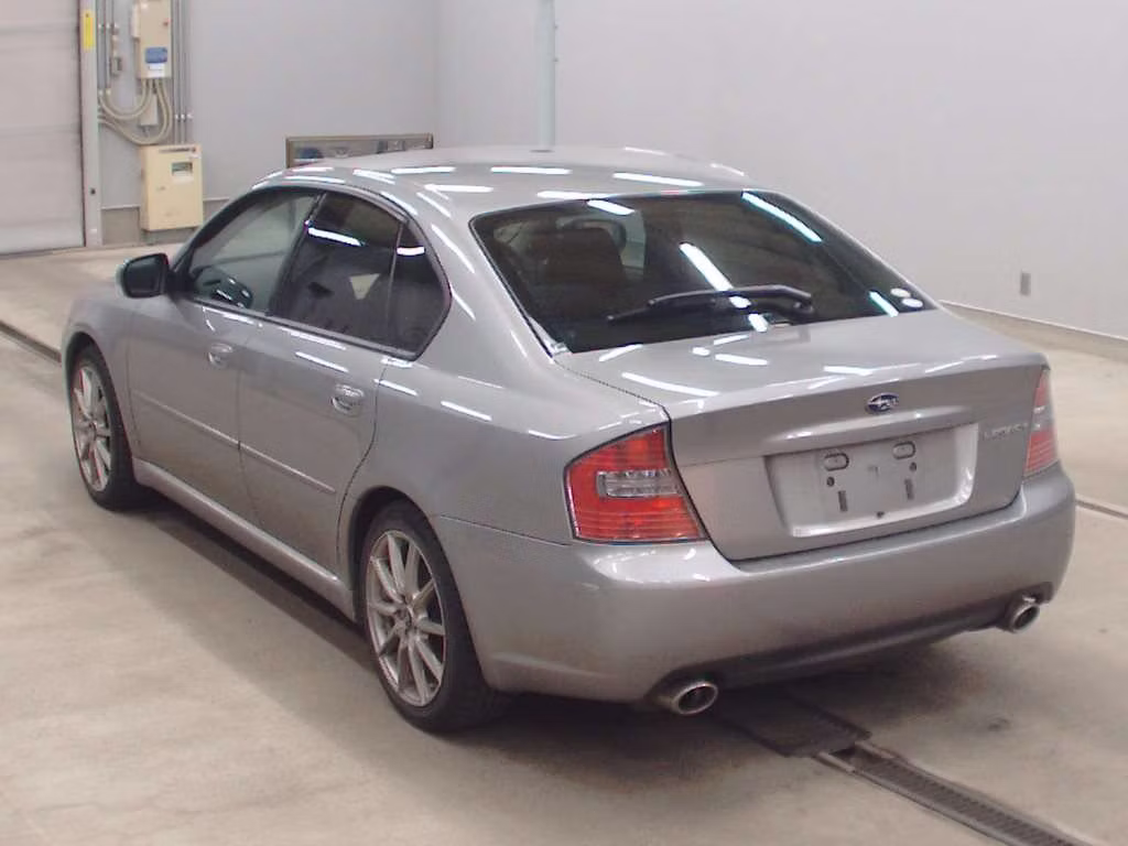 SUBARU LEGACY B4