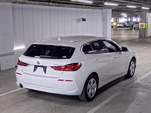 BMW 1-SERIES