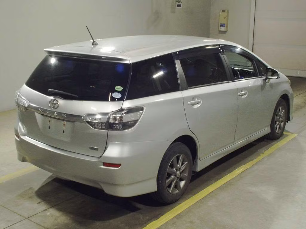 TOYOTA WISH