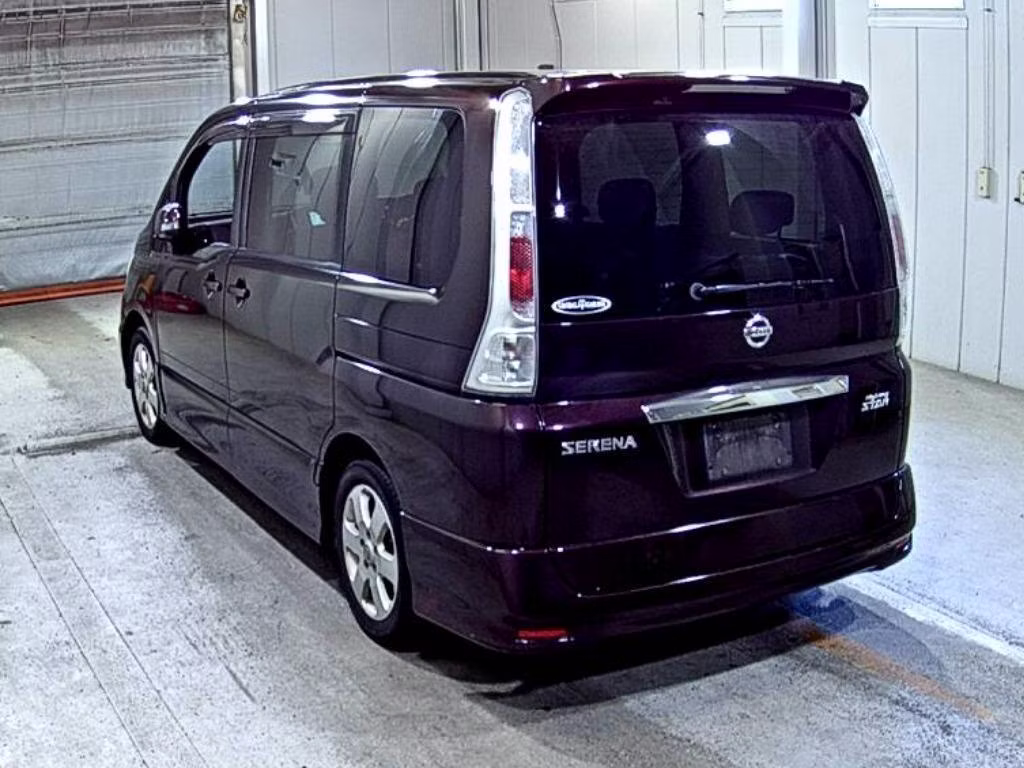 NISSAN SERENA