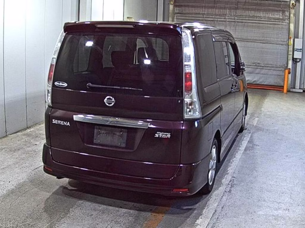 NISSAN SERENA