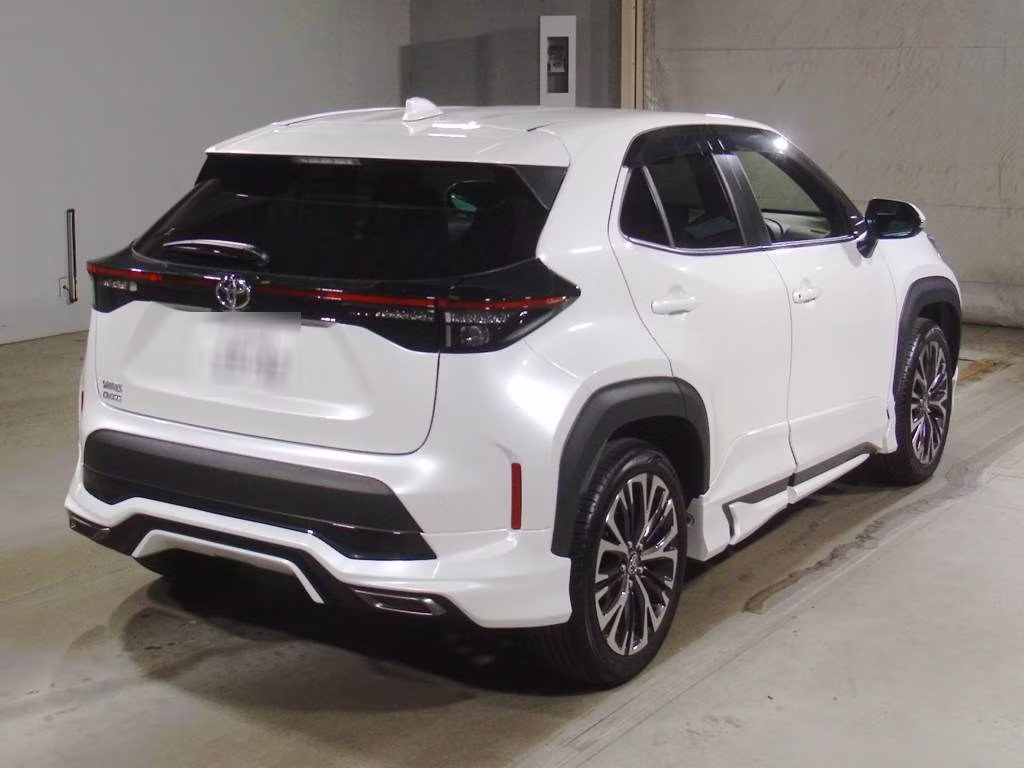 TOYOTA YARIS CROSS