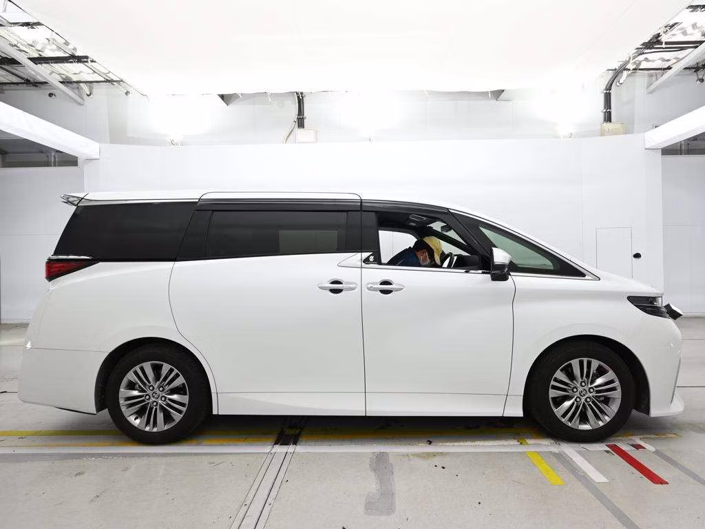 TOYOTA ALPHARD