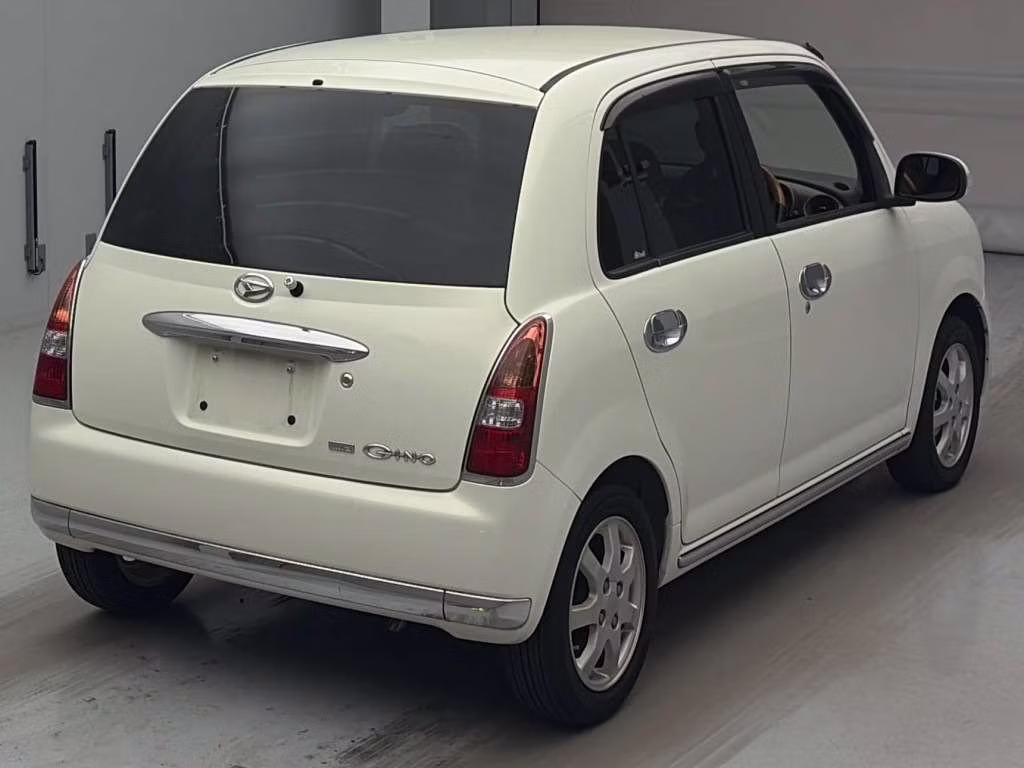 DAIHATSU MIRA GINO