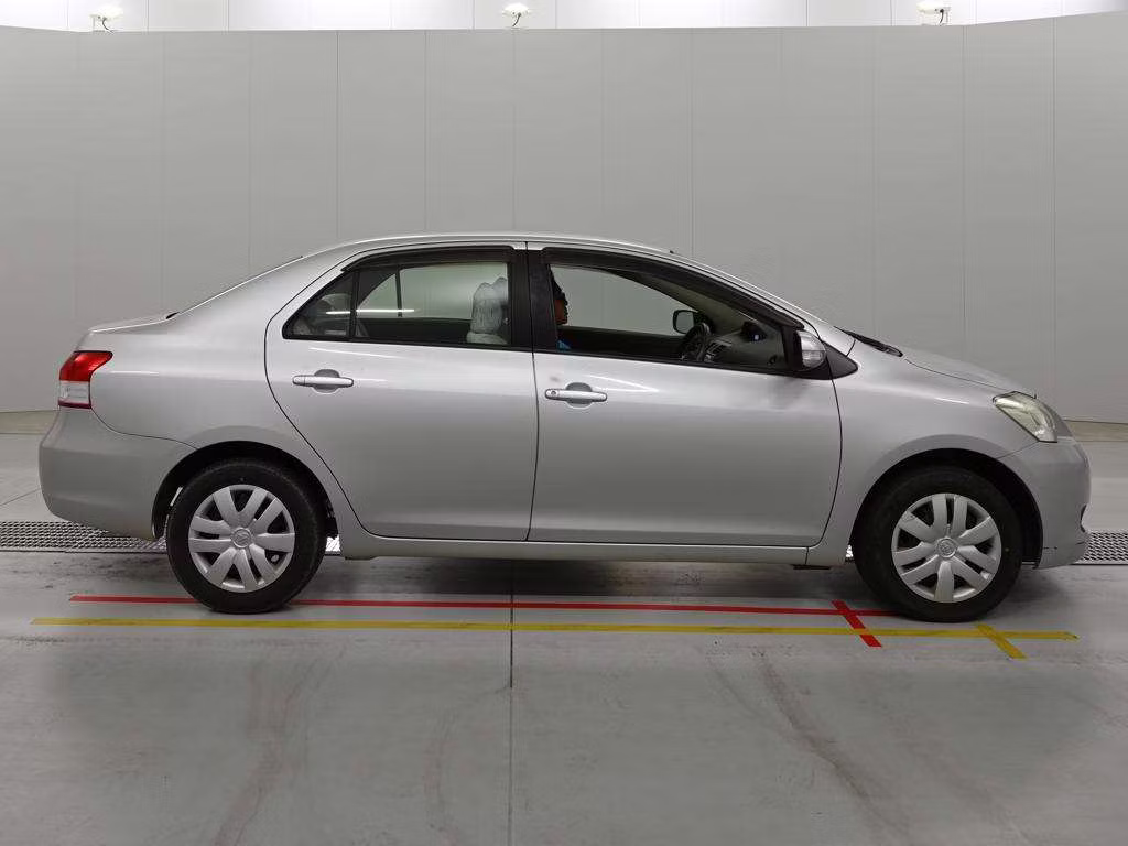 TOYOTA BELTA