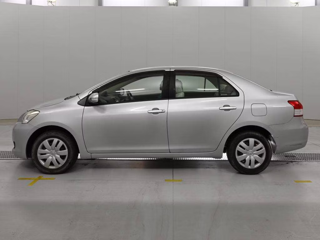 TOYOTA BELTA