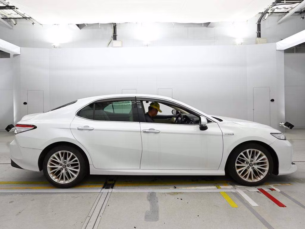 TOYOTA CAMRY