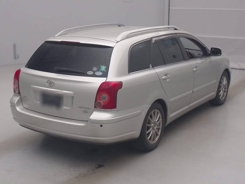 TOYOTA AVENSIS