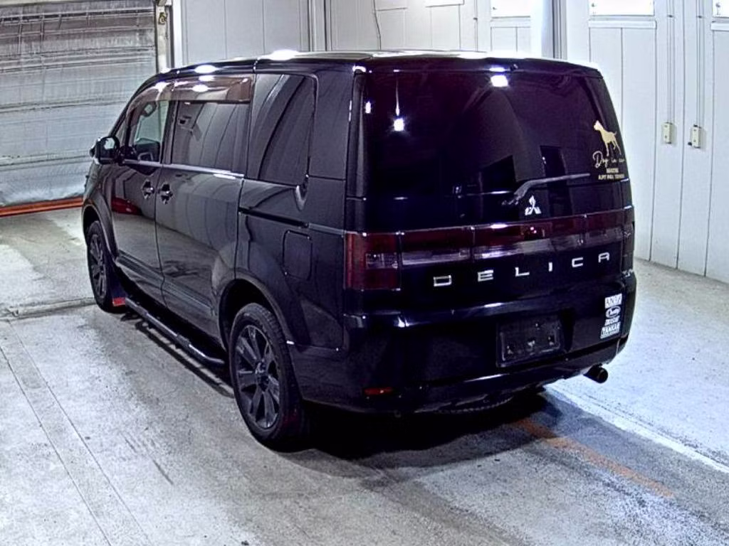 MITSUBISHI DELICA D:5