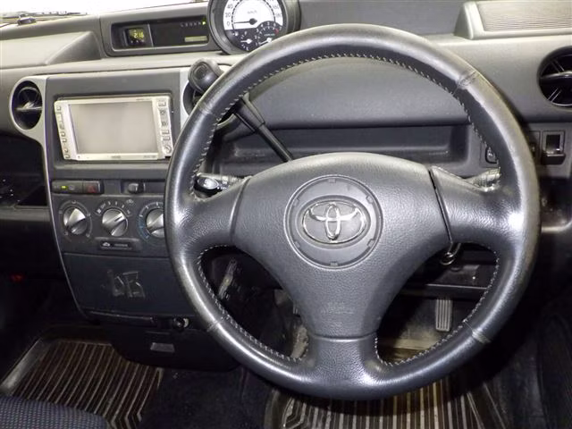 TOYOTA BB