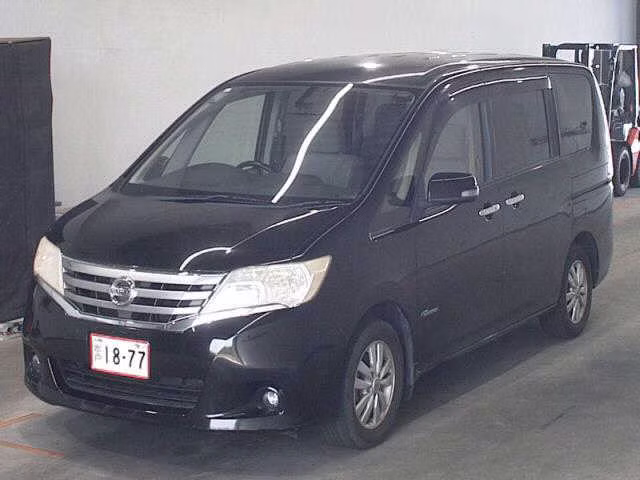 NISSAN SERENA