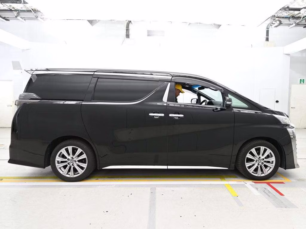 TOYOTA VELLFIRE