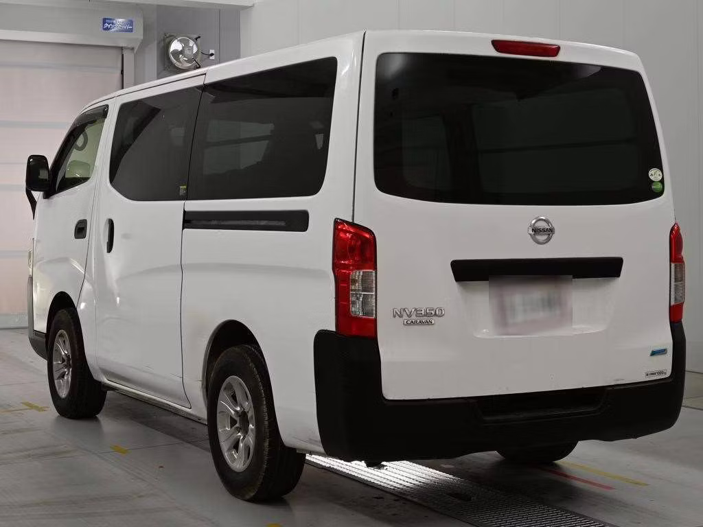 NISSAN NV350 CARAVAN