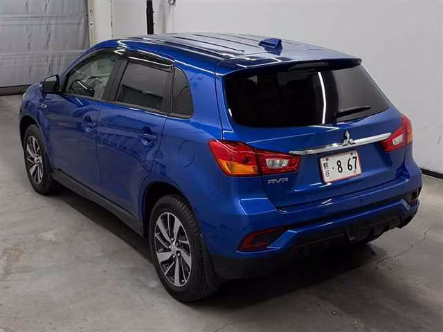 MITSUBISHI RVR