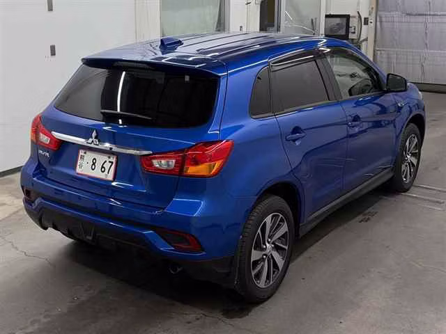 MITSUBISHI RVR