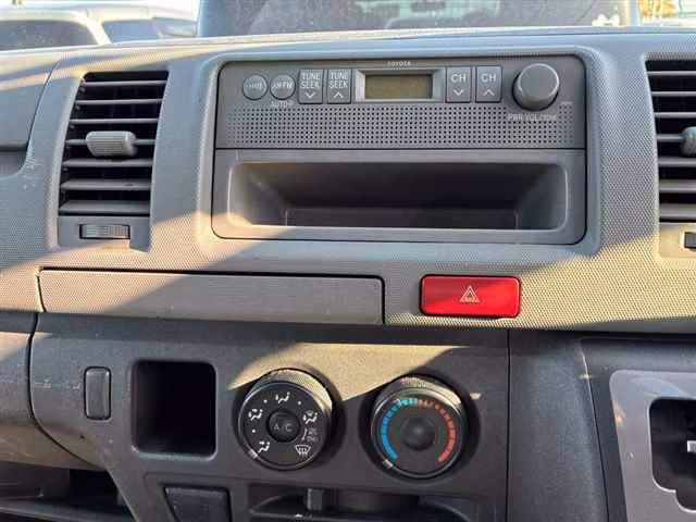 TOYOTA REGIUS ACE