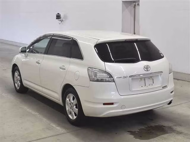 TOYOTA MARK X ZIO
