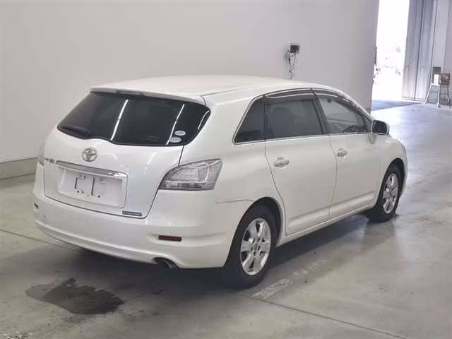 TOYOTA MARK X ZIO