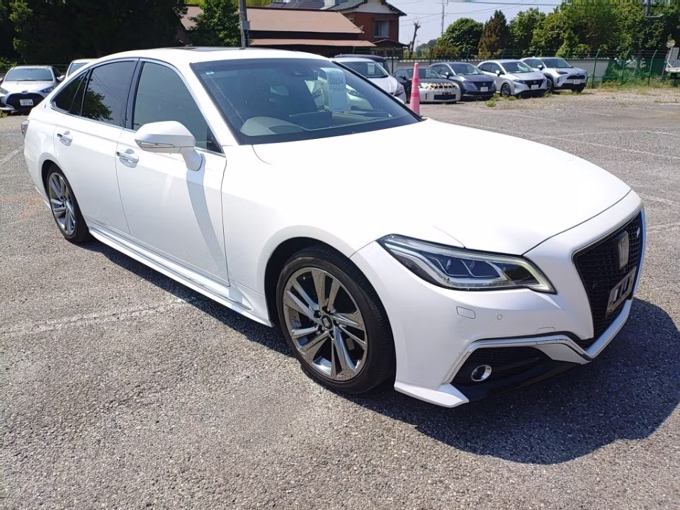 TOYOTA CROWN