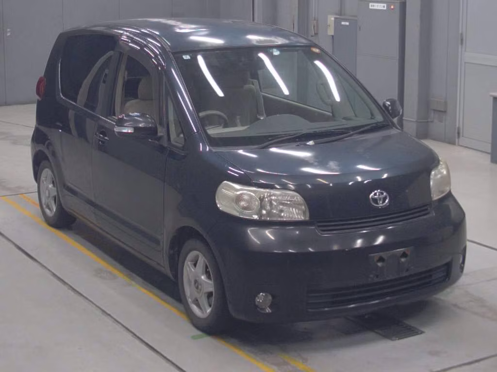 TOYOTA PORTE