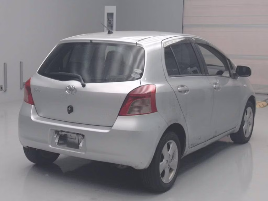 TOYOTA VITZ