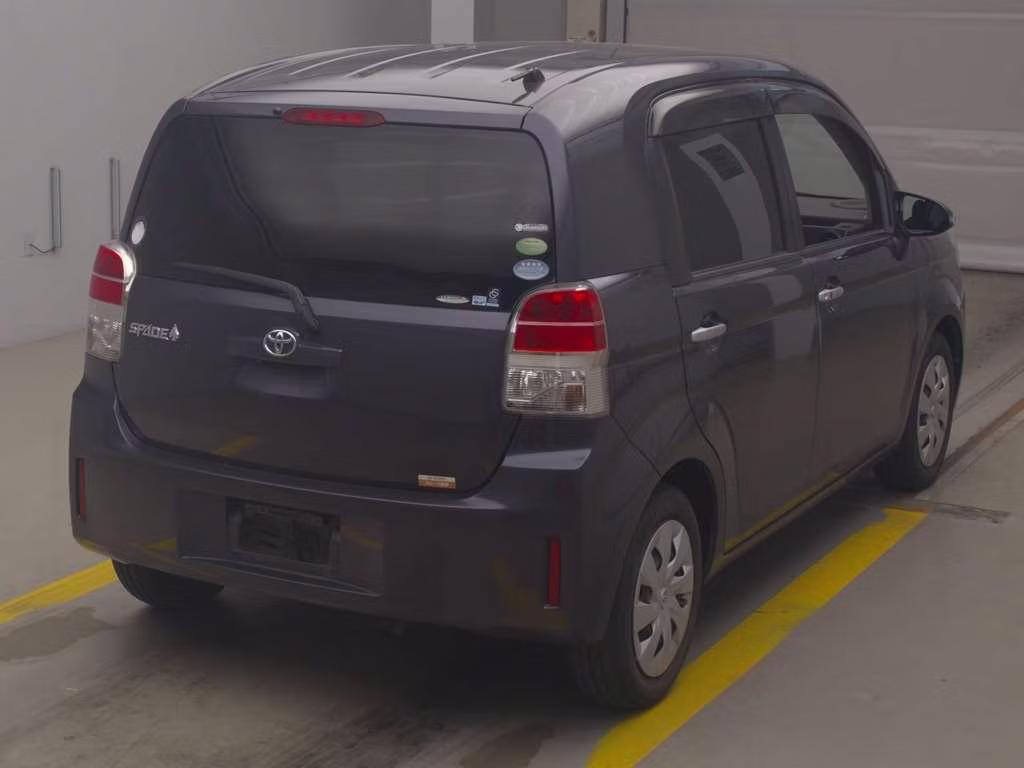TOYOTA SPADE
