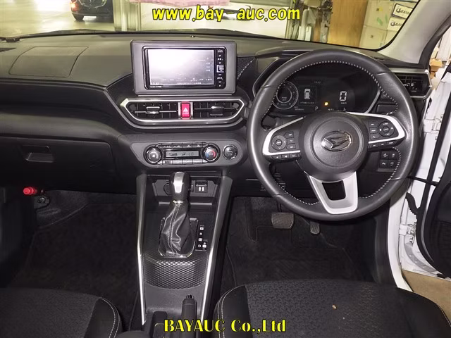 DAIHATSU ROCKY