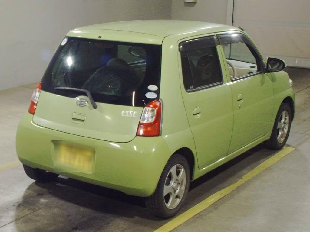 DAIHATSU ESSE