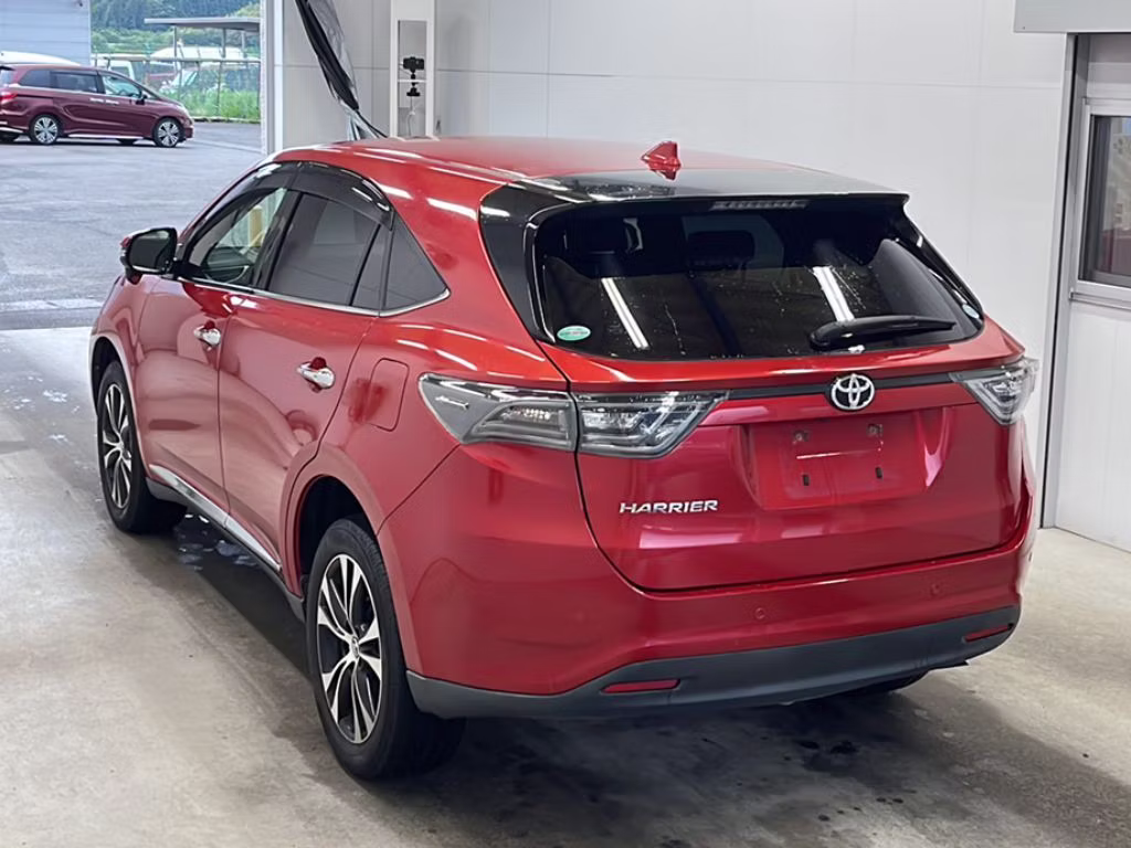 TOYOTA HARRIER