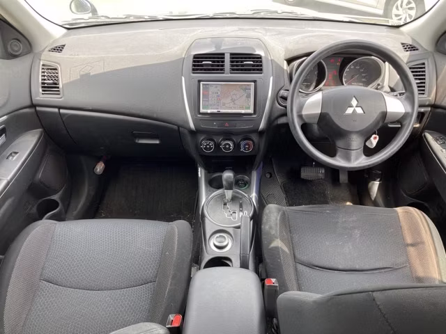 MITSUBISHI RVR