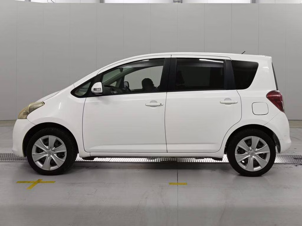 TOYOTA RACTIS