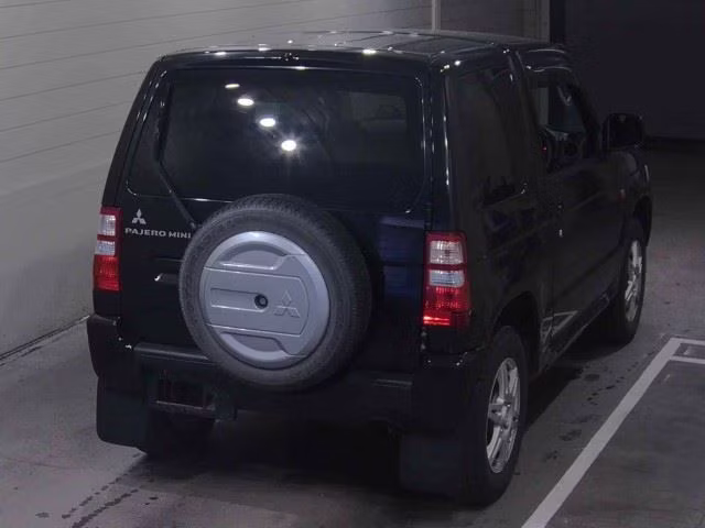 MITSUBISHI PAJERO MINI