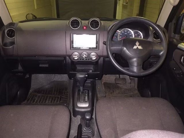 MITSUBISHI PAJERO MINI